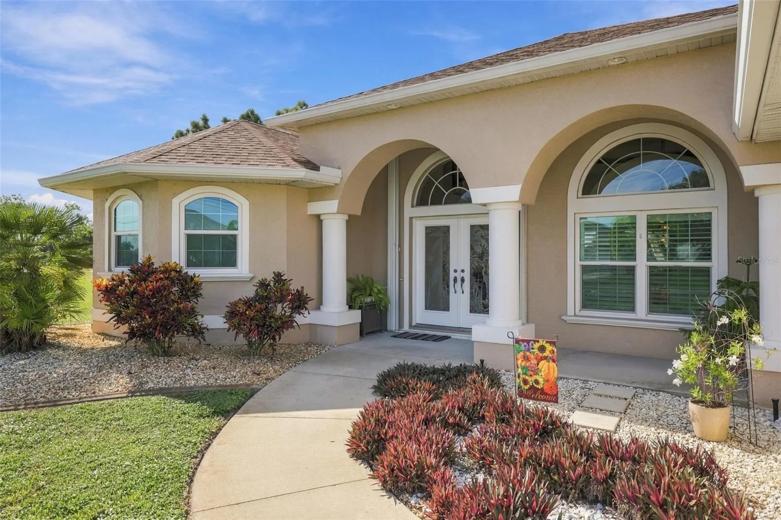 Nicely Landscaped Property!!