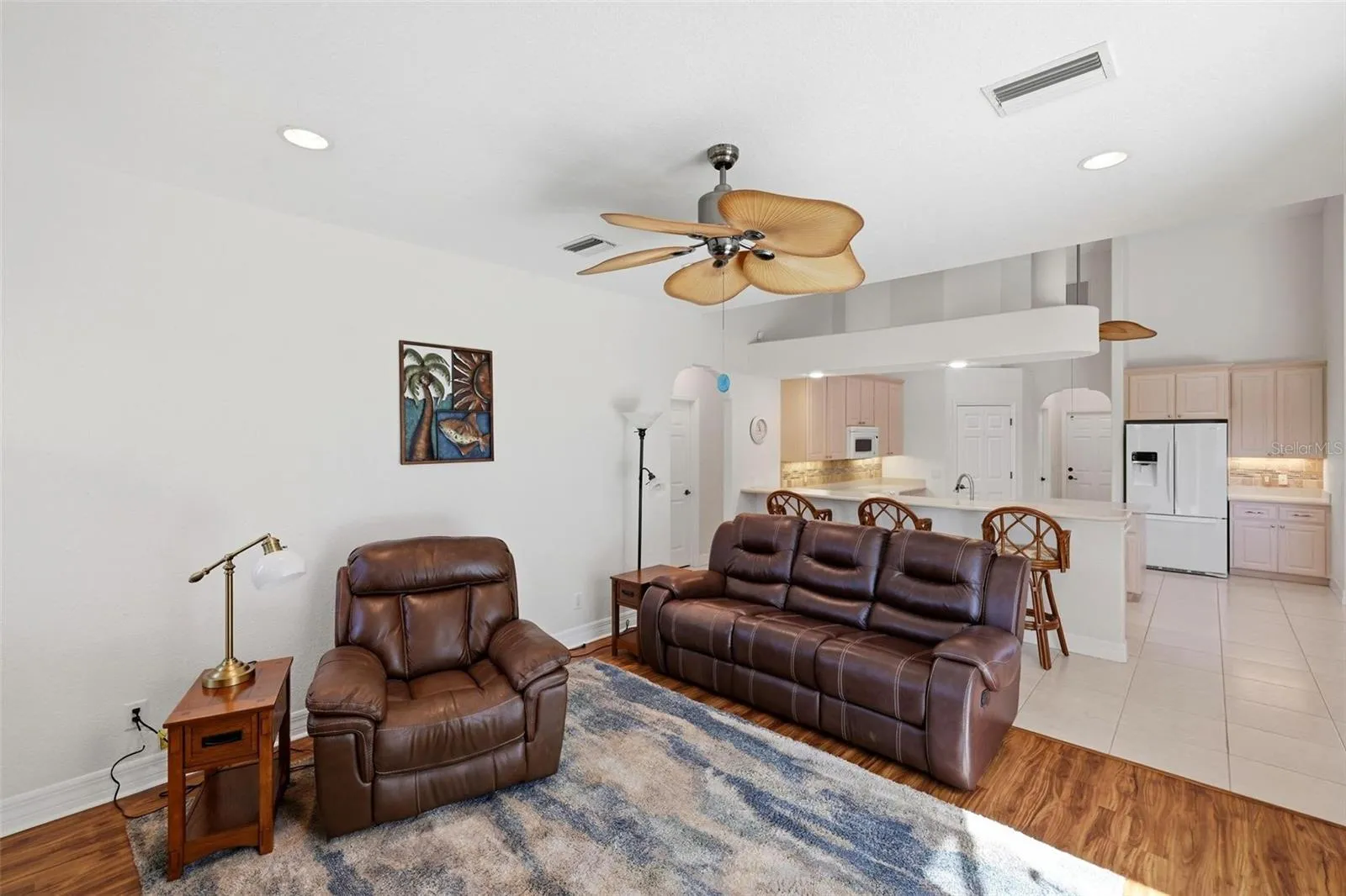 Family room to Kitchen...