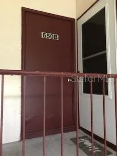 ENTRY DOORWAY