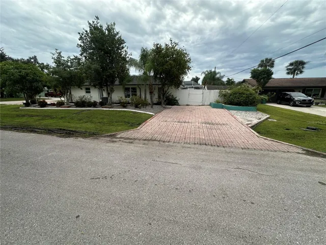 Driveway #2 - faces onto Atlas St.