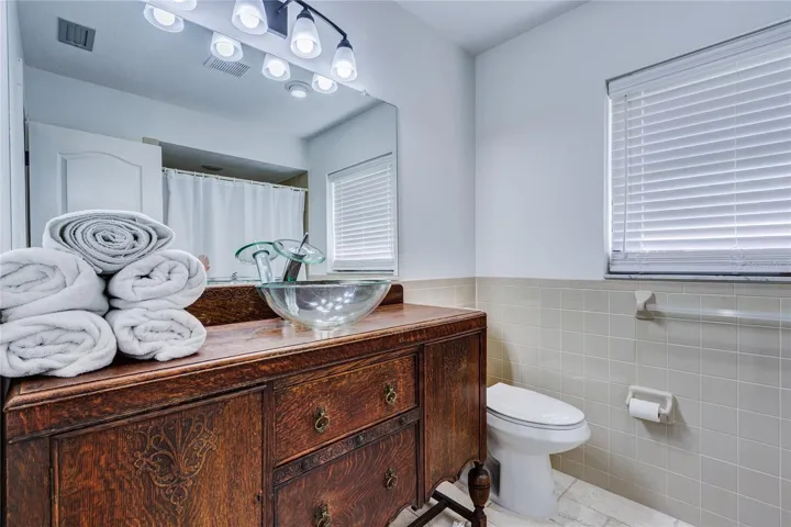 Bathroom 4 with walk-in shower!