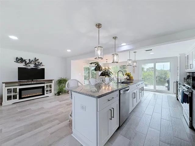 PLENTY OF ROOM FOR GUESTS