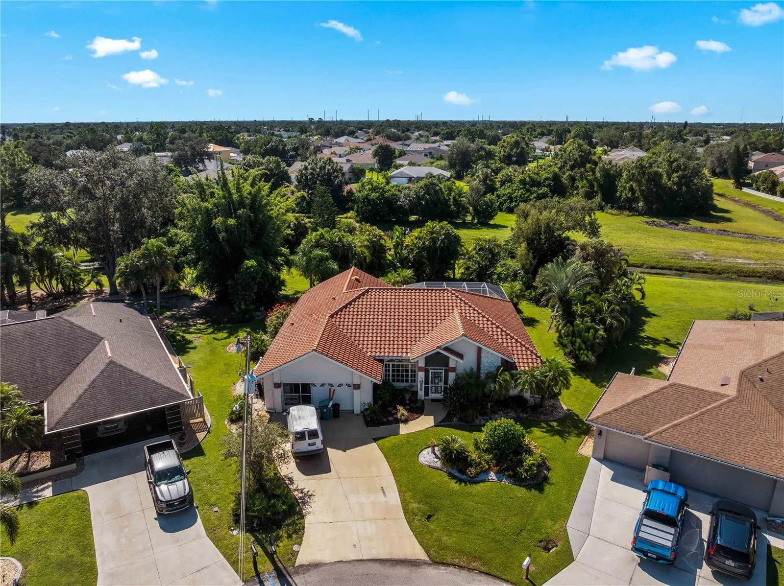 Aerial_134TocopillaStreet_PuntaGorda_ResidentialSetting_Overhead.jpg