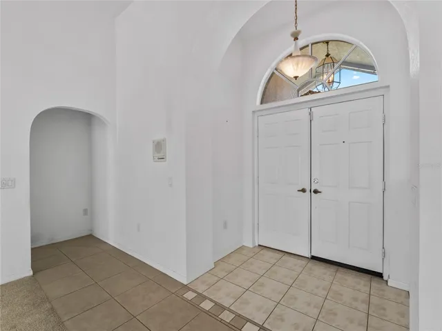 Foyer_134TocopillaStreet_PuntaGorda_CleanFinish_Entry.jpg