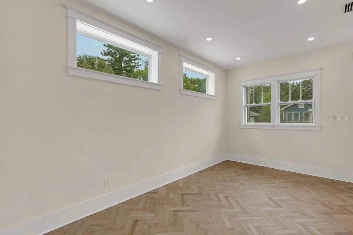 Transom Windows
