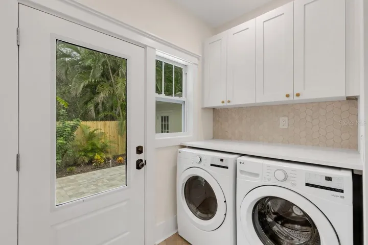 Washer / Dryer
