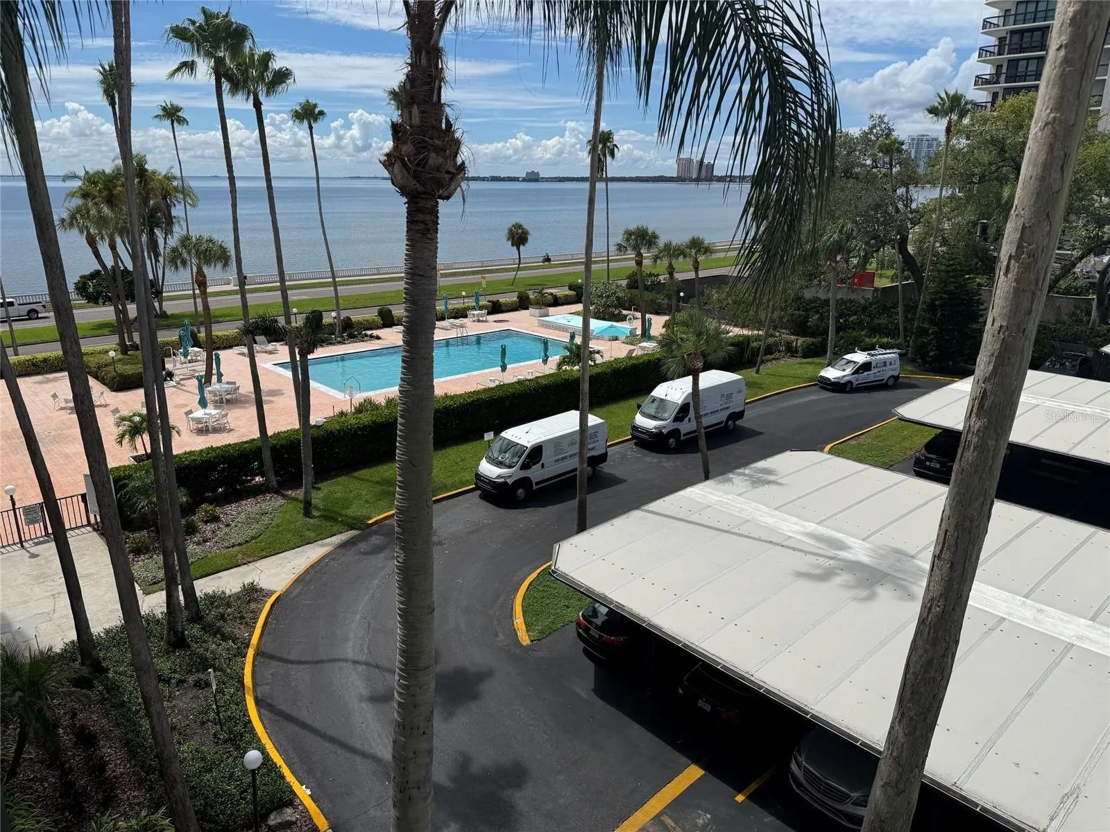Water &amp; pool view