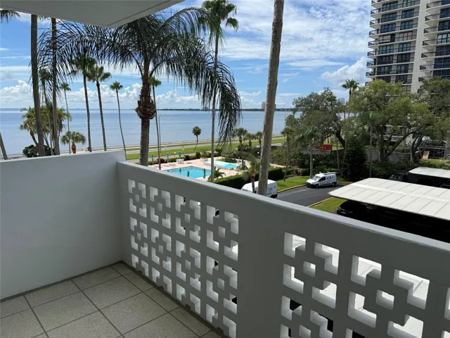 Private balcony views