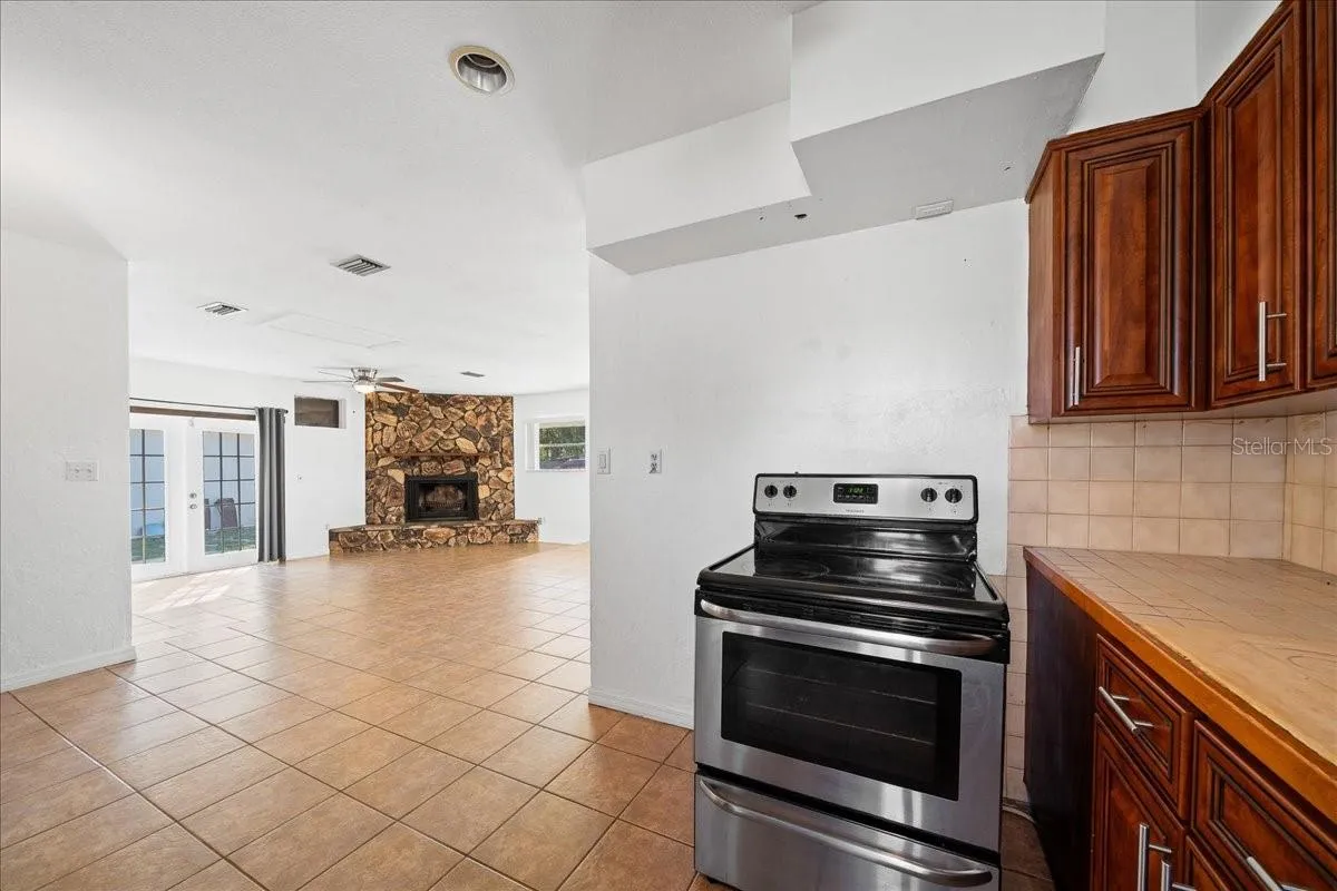 Kitchen / Dining