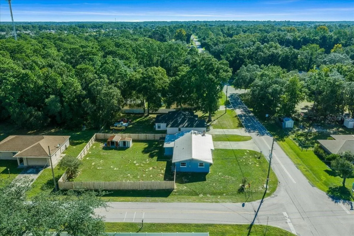 Corner Lot!