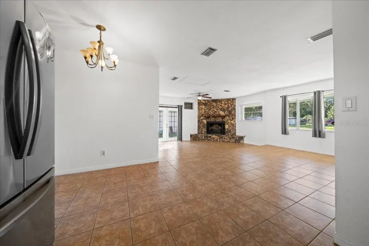 Kitchen / Dining