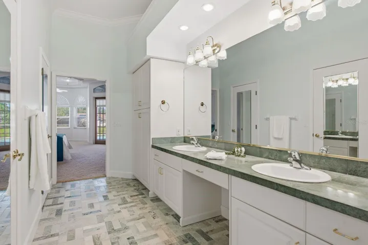 Newer Tiled flooring