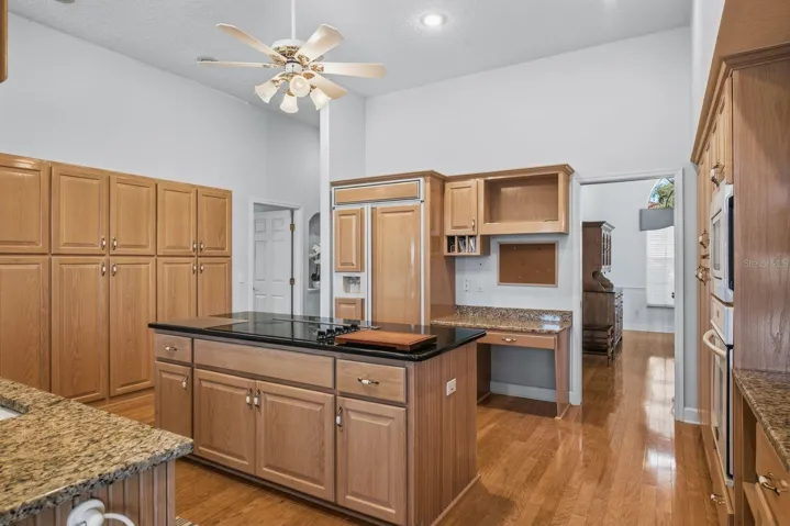 Tons of storage in Kitchen
