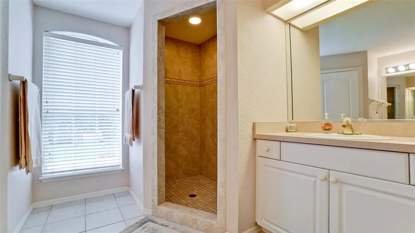 Dual vanities in primary