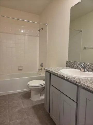Upstairs Hall Bathroom