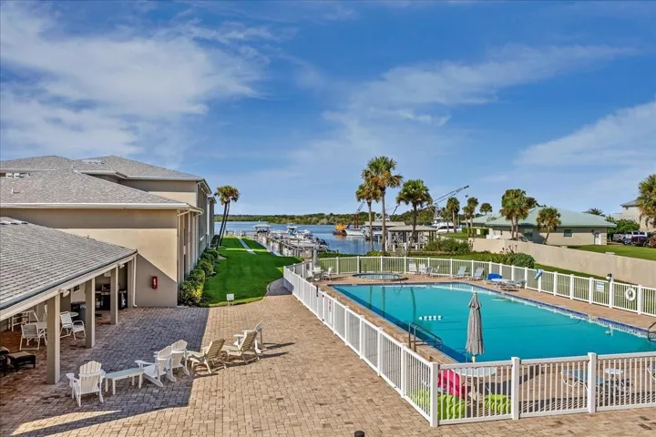 Balcony view of Intracoastal.