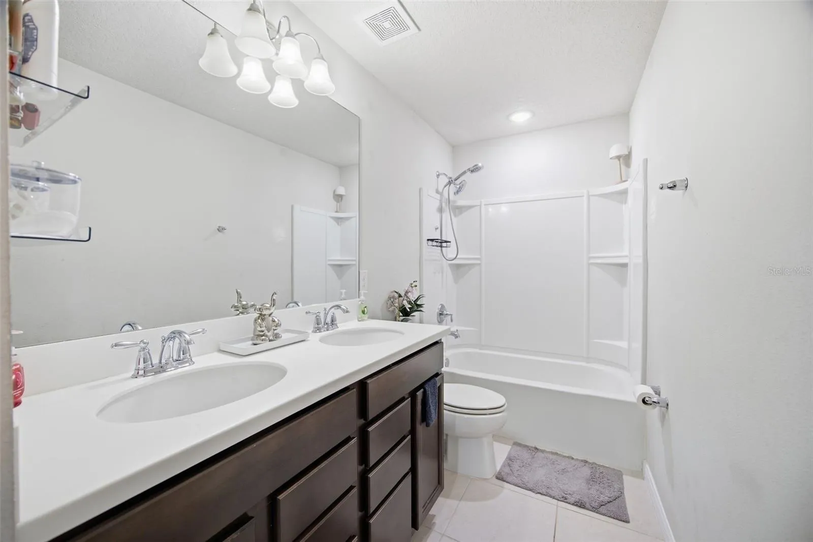 Upstairs bathroom