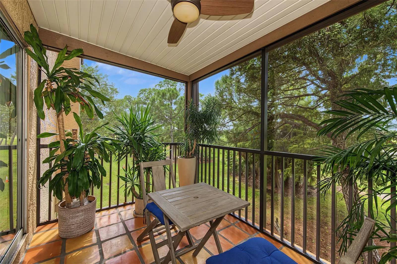 Balcony w/views of Feather Sound Golf Course