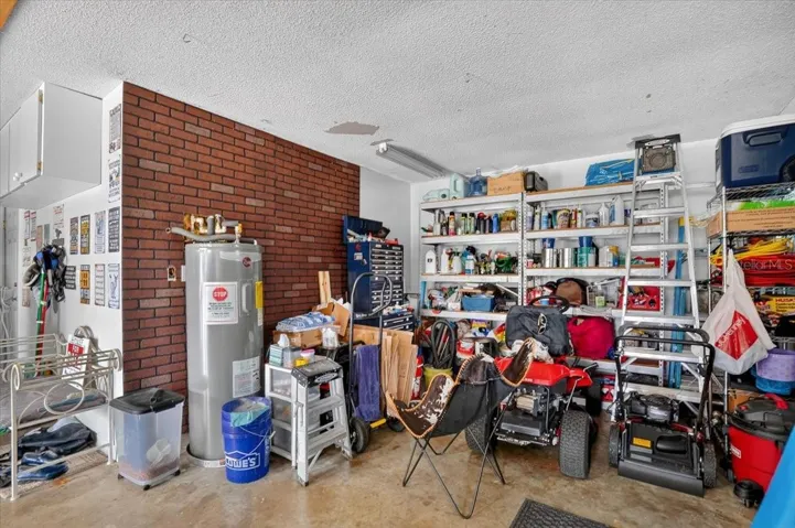 Tandem Garage.