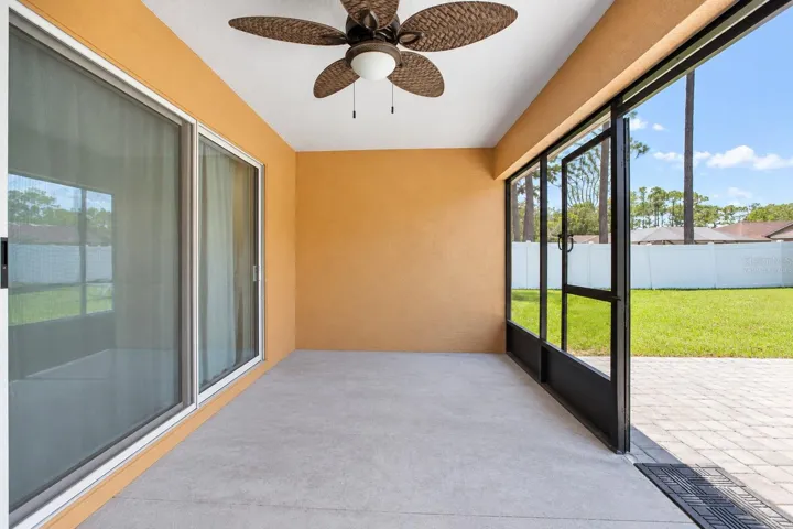 PORCH- VIRTUALLY STAGED