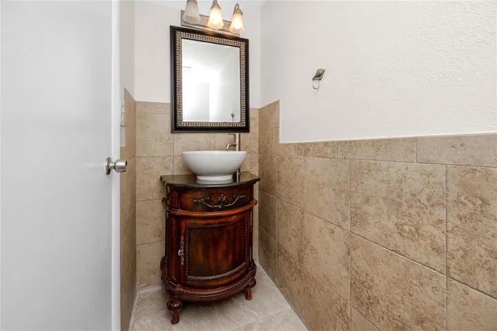 Half Bath 1st Floor