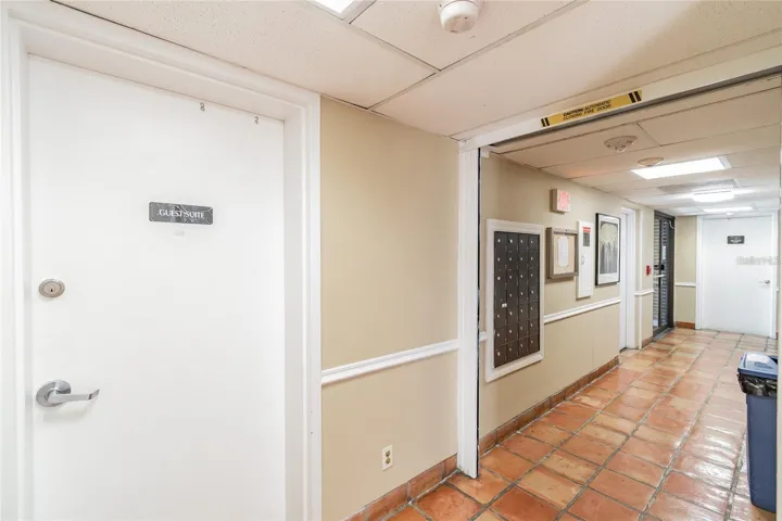 Guest suite with kitchenette for your visitors