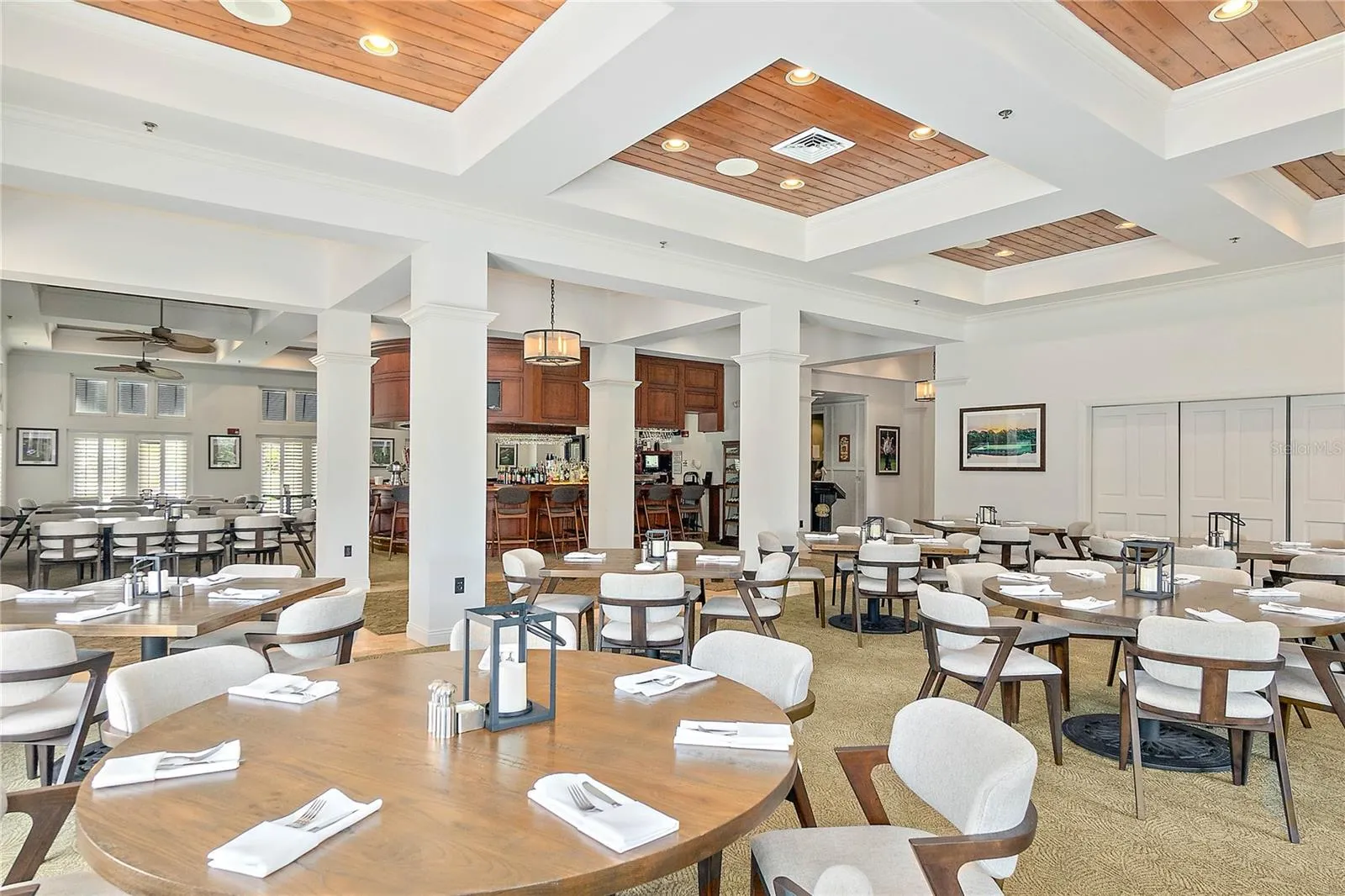 Golf Club Dining