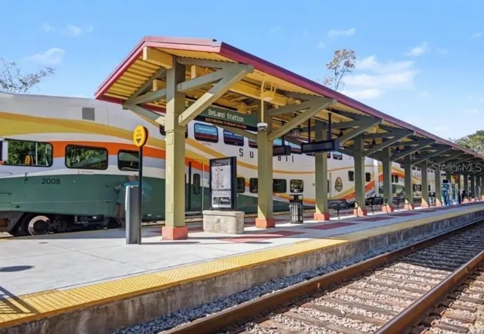 Just 1 mile to Sunrail DeLand- explore &amp; commute with ease.