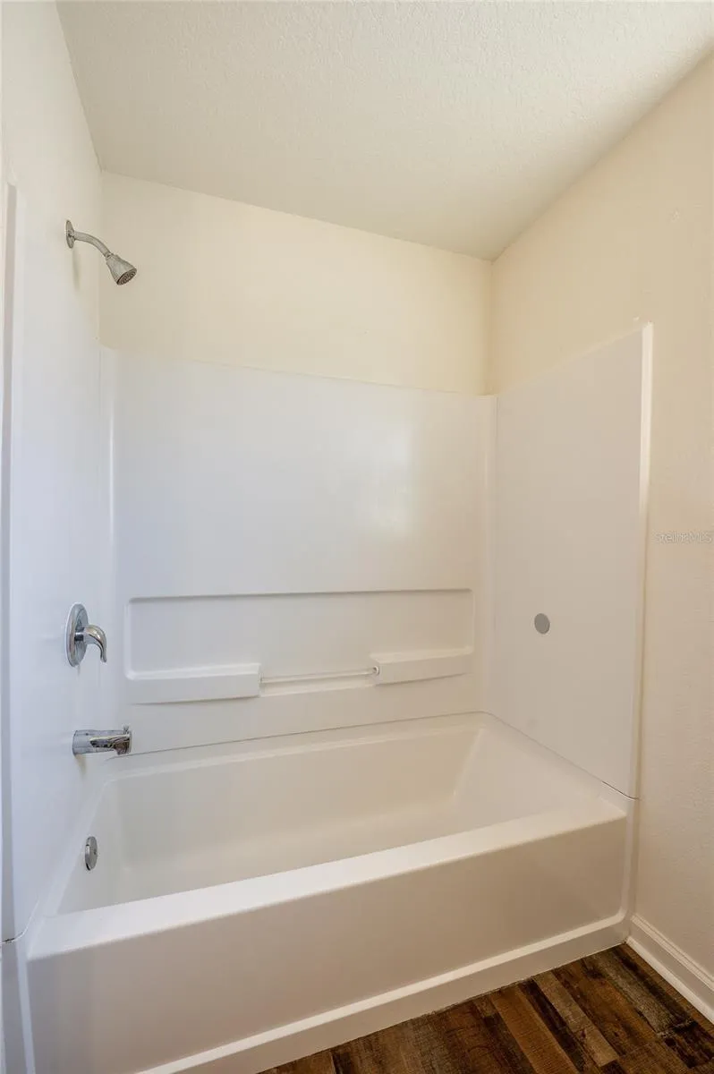 Tub shower combo