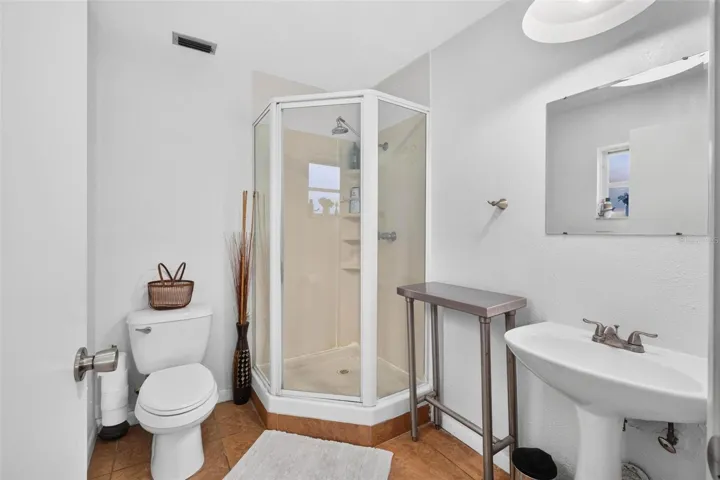 Guest Bath 2