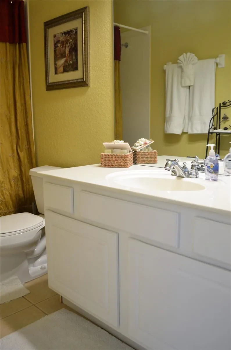 Bathroom 3 - Third Floor