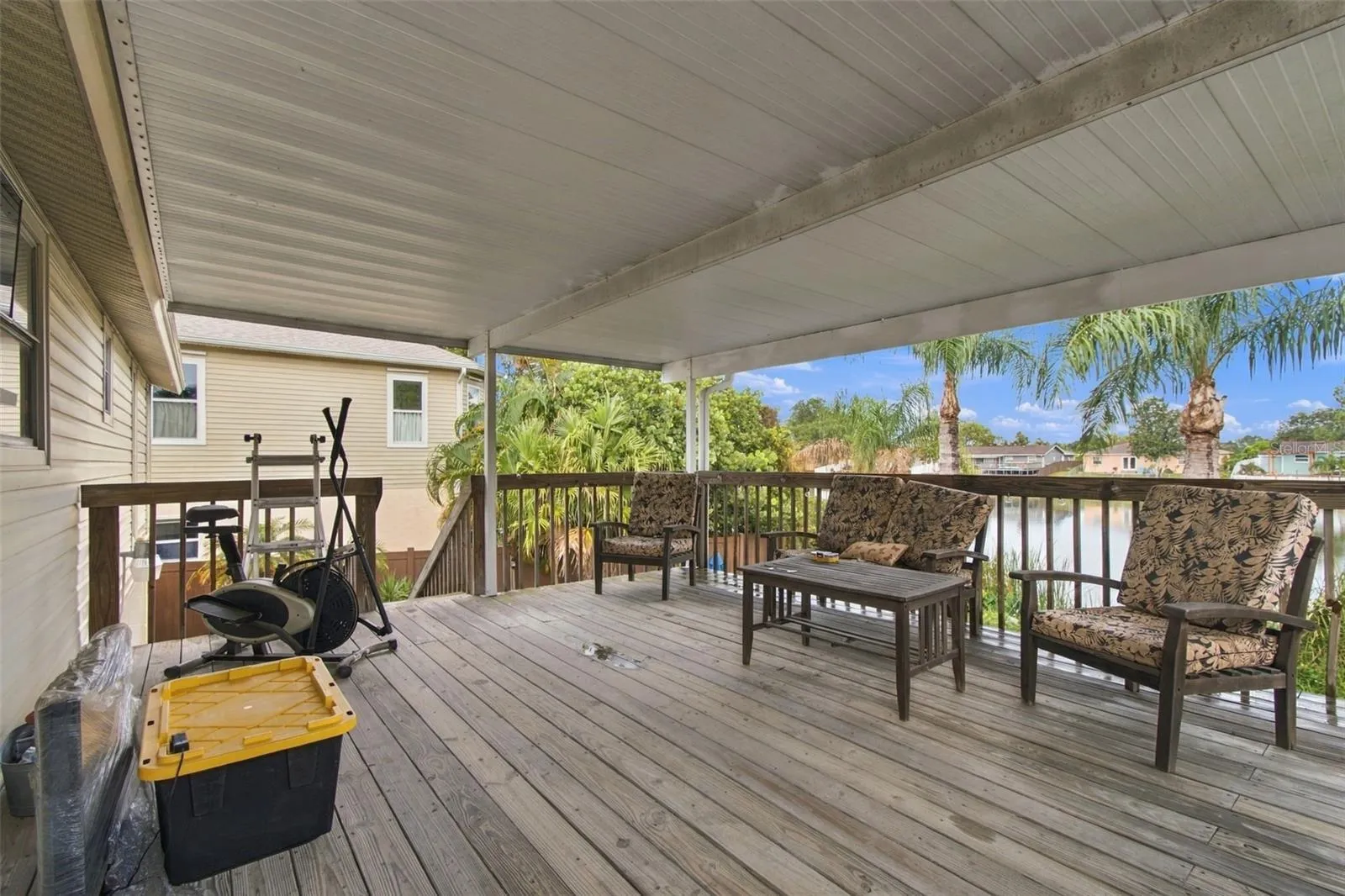 Upstairs covered deck