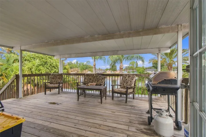 Upstairs covered deck