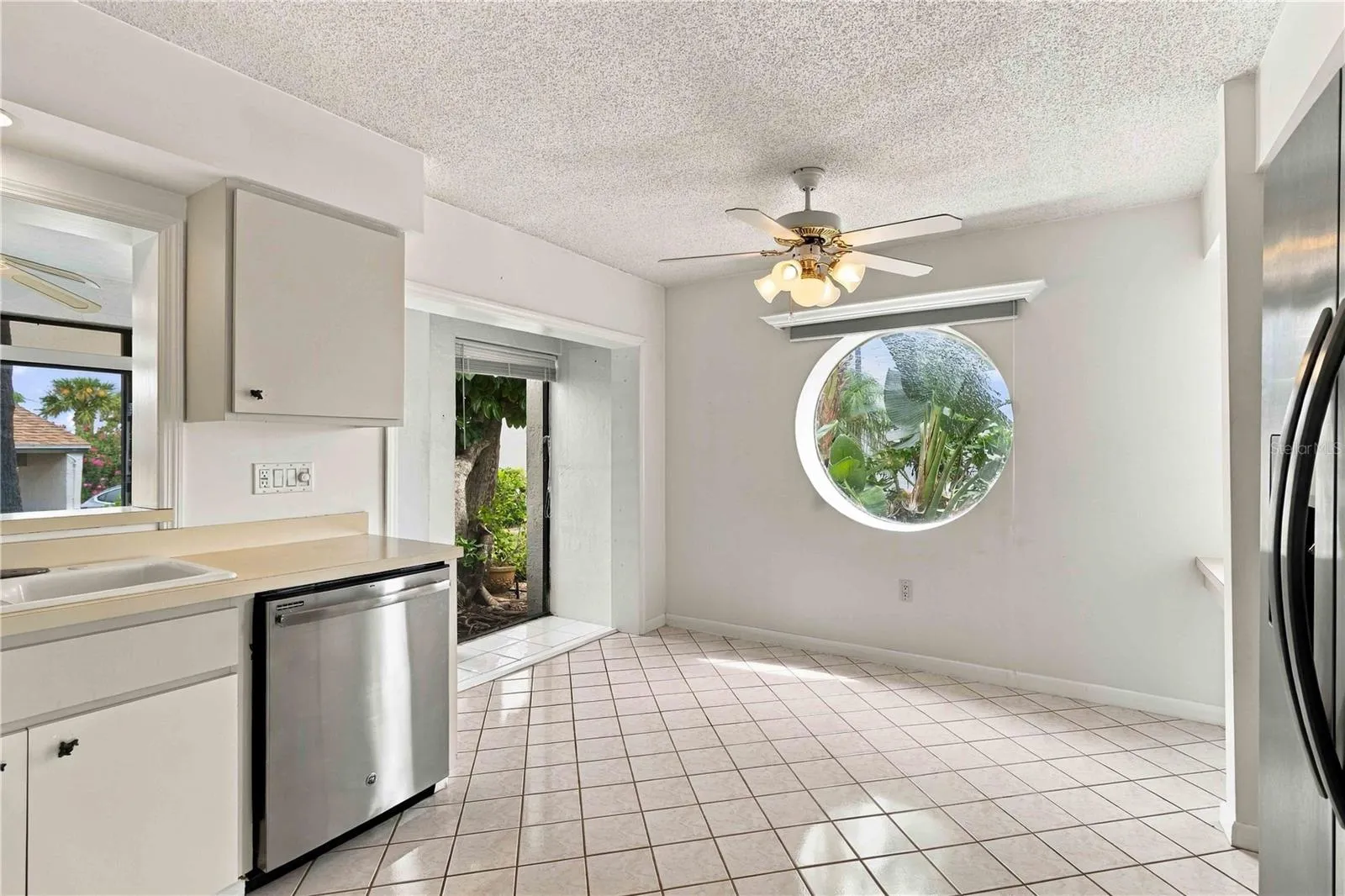 Kitchen/dinning