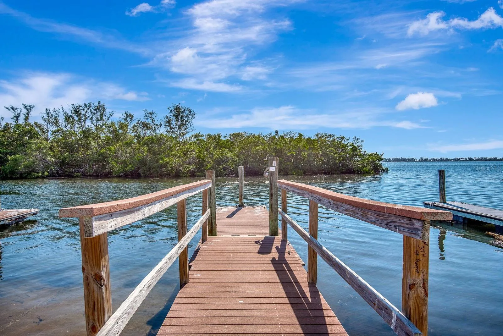 Dock on bay