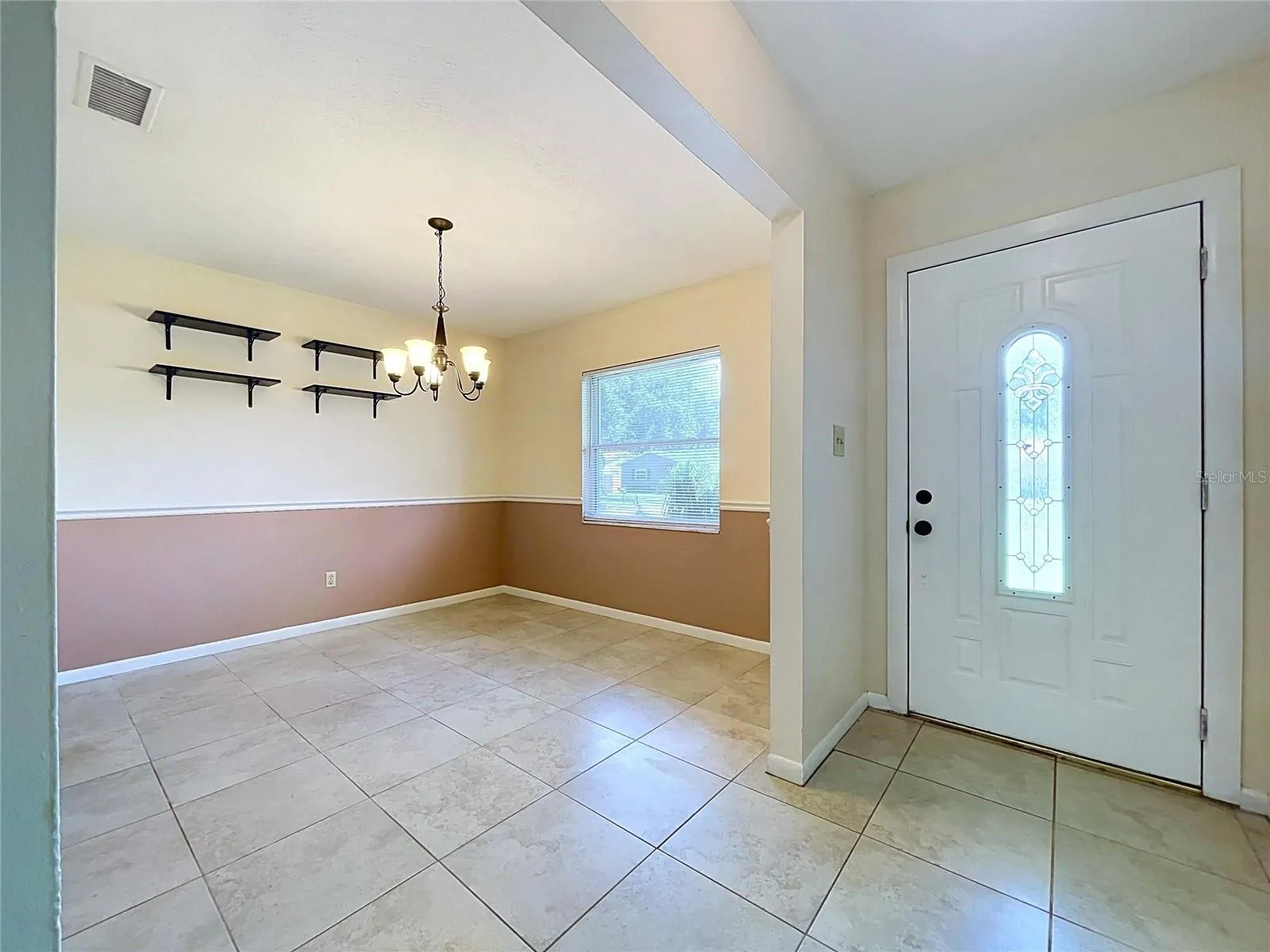 Dining Rm