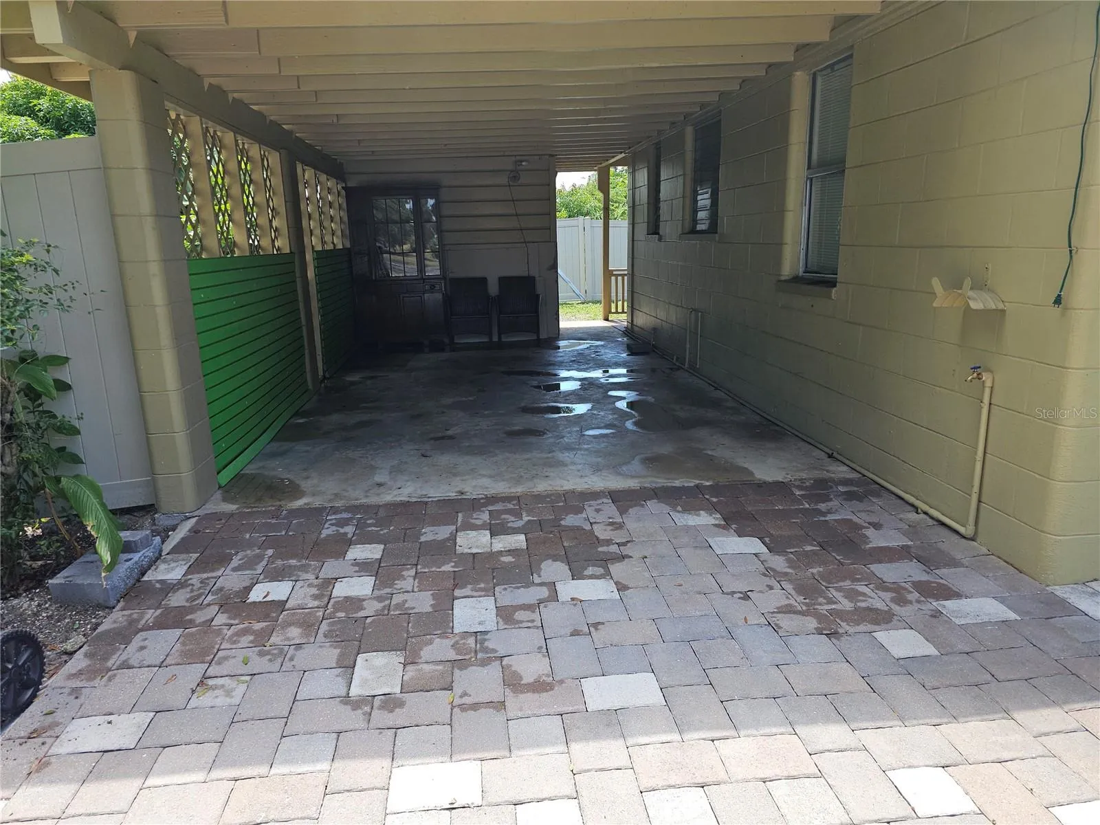 carport