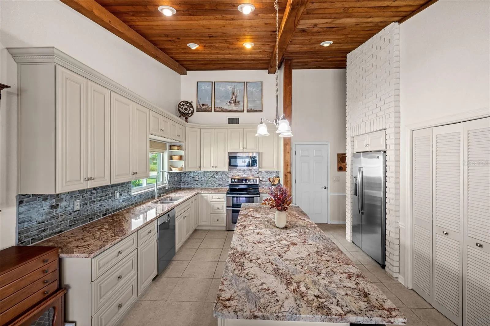 Plenty of kitchen storage plus a convenient pantry