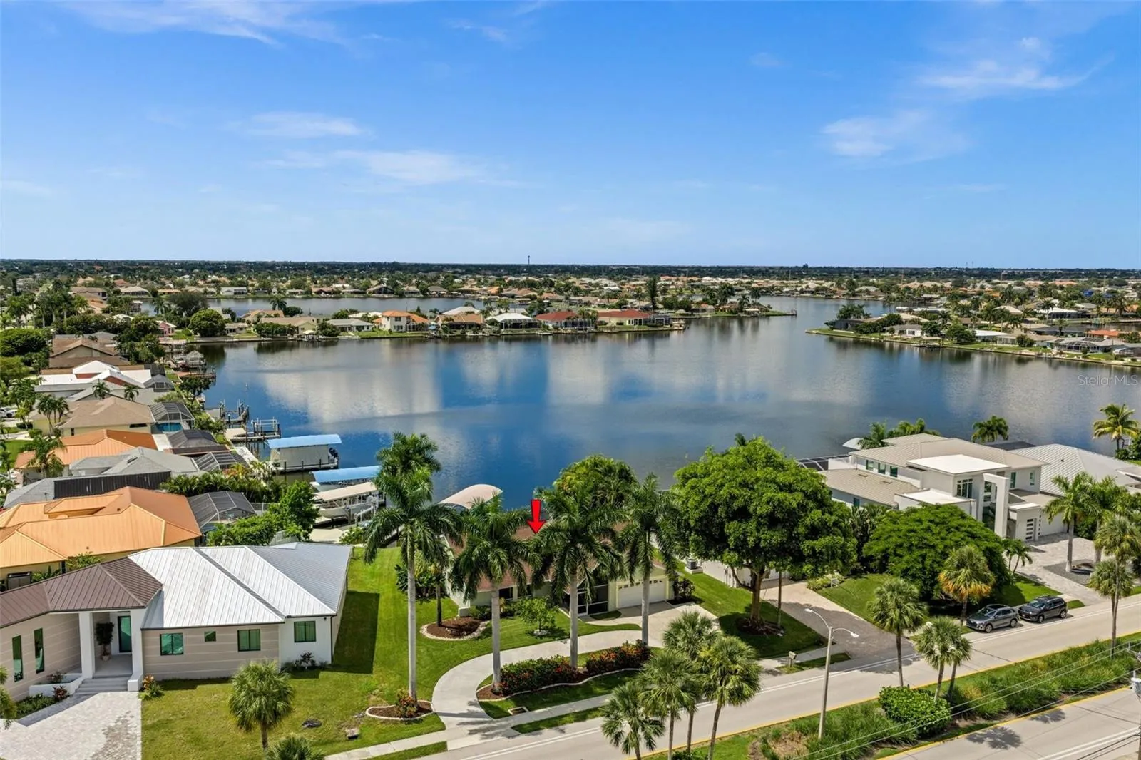 Thunderbird Lake provides an impressive waterfront backdrop