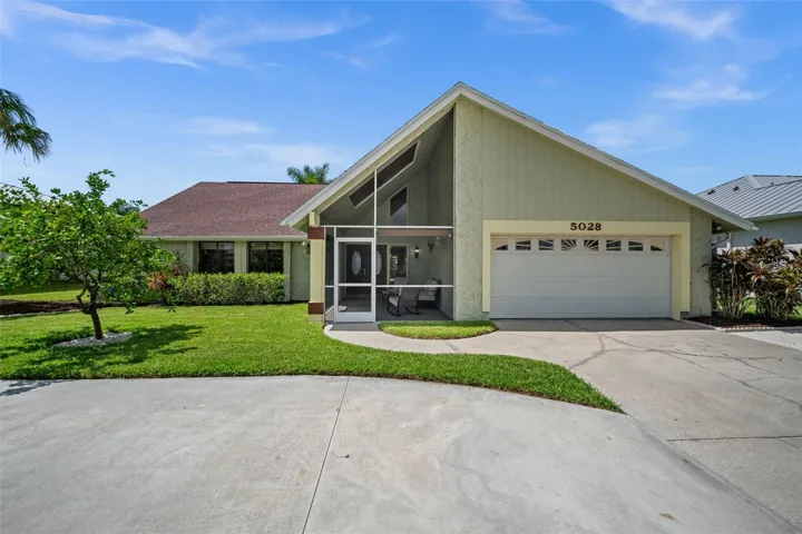 Lots of parking plus a 2 car garage