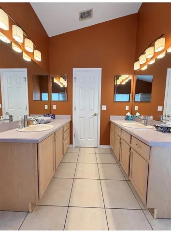 Primary, Bathroom