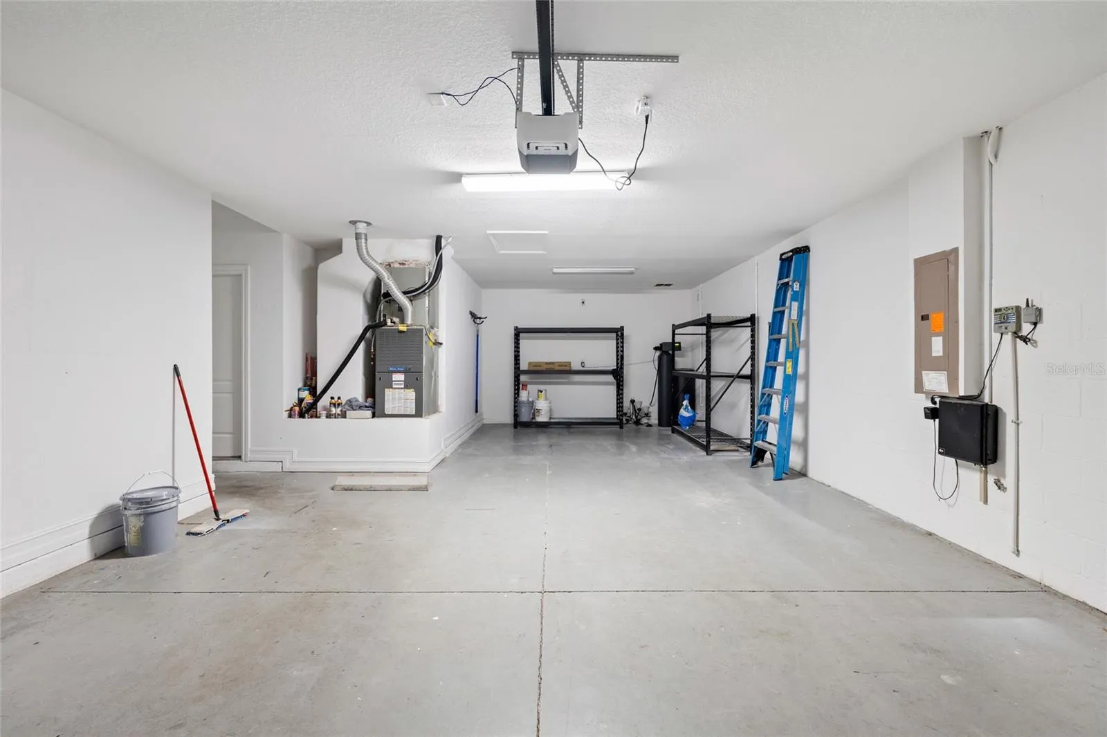 3 Car Tandem Garage