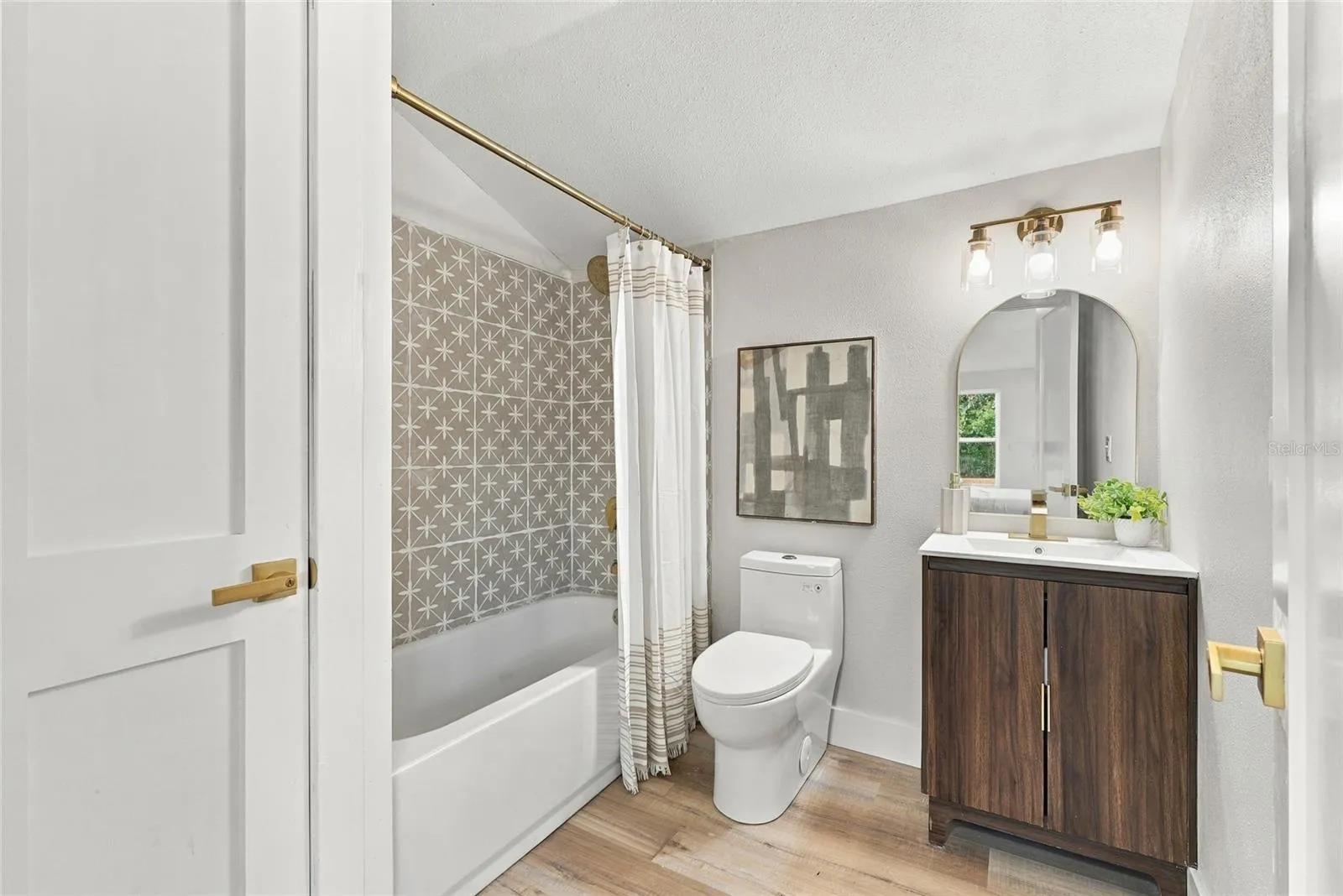 Primary En Suite