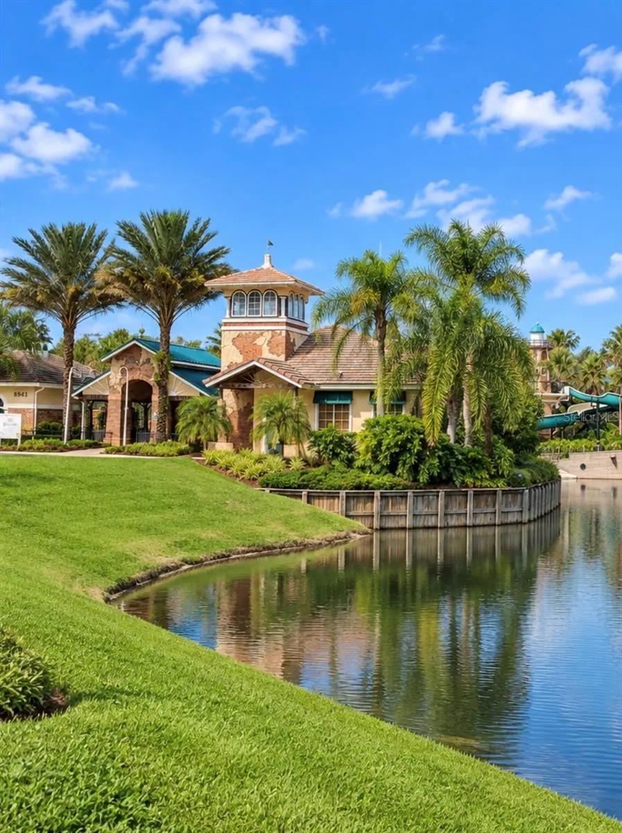 Scenic Lake &amp; Walking Paths
