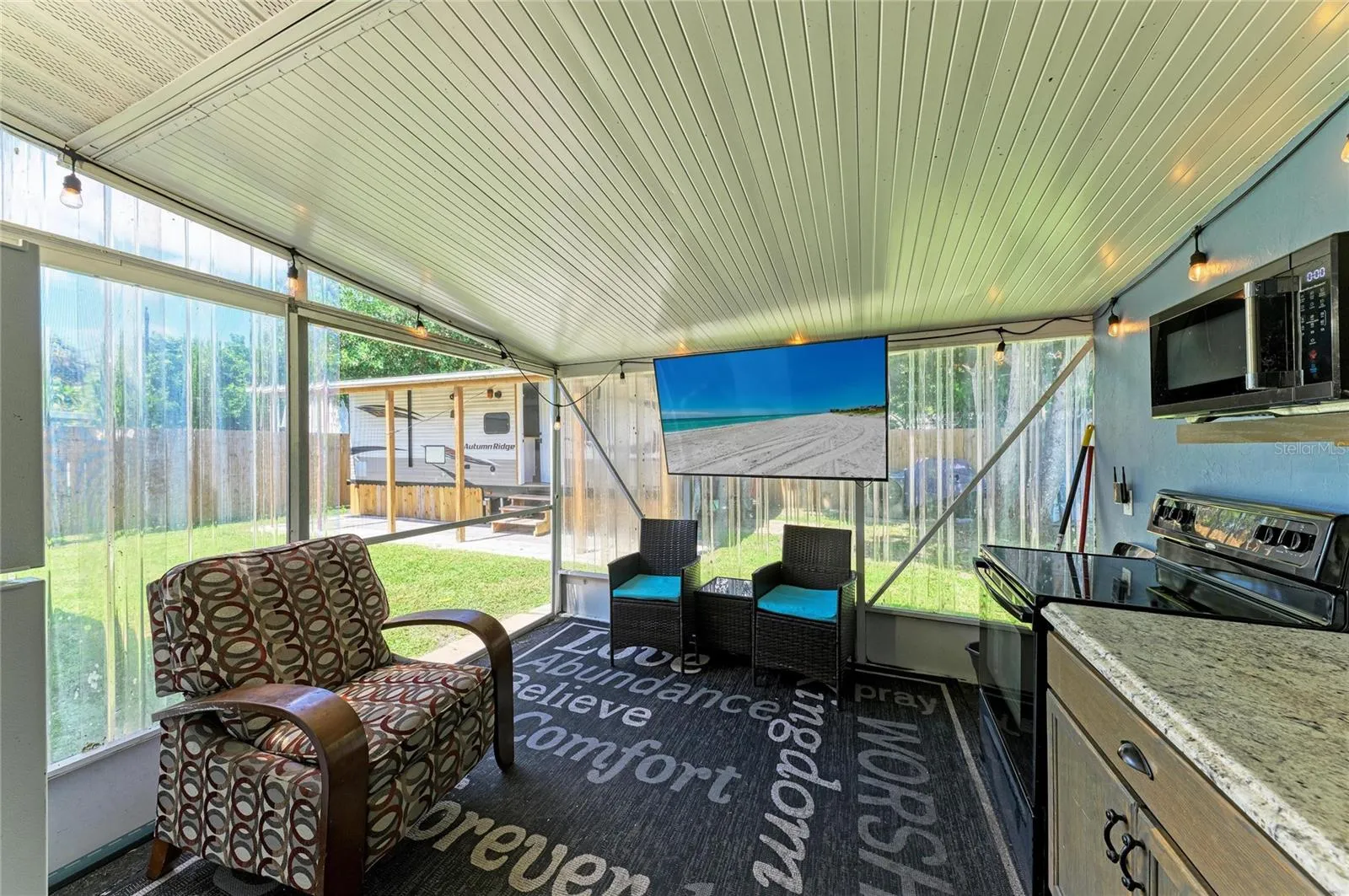 Open air Lanai