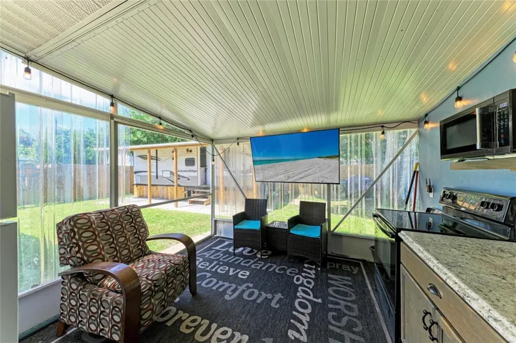 Open air Lanai