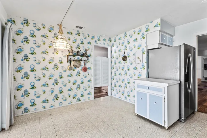 Kitchen with eat-in area