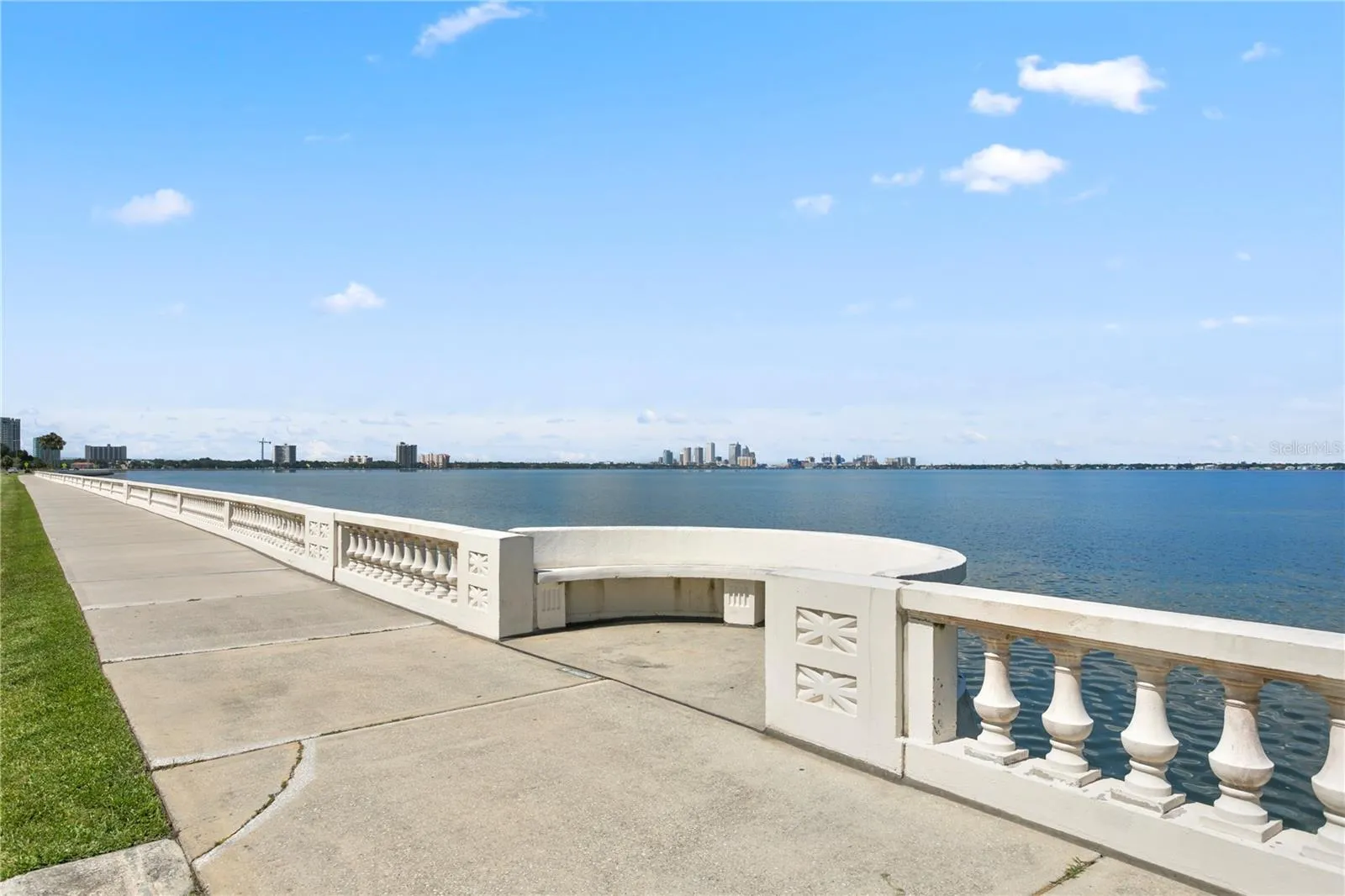 Step across the street to Bayshore Boulevard Greenway - One of the longest continuous sidewalks in the United States