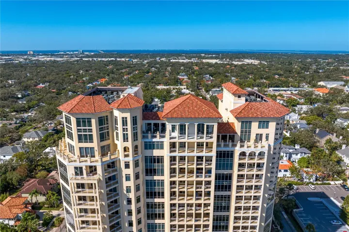 Bellany Top Floors 21 and 22