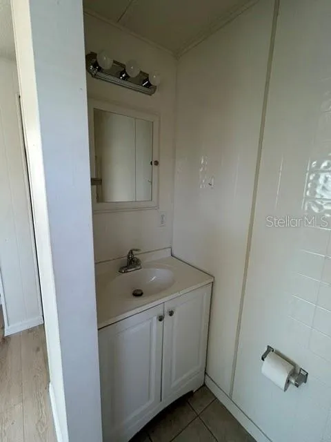 ensuite in primary half bath